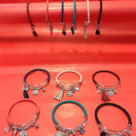1339  pulseras al azar