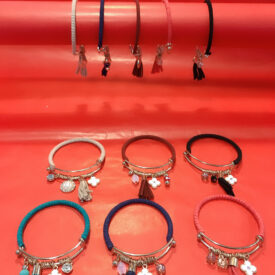1345  pulseras al azar