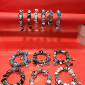 1347  pulseras de piedras al azar