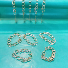 1411 pulseras de cadena dorada