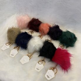 2889 llaveros pompom al azar